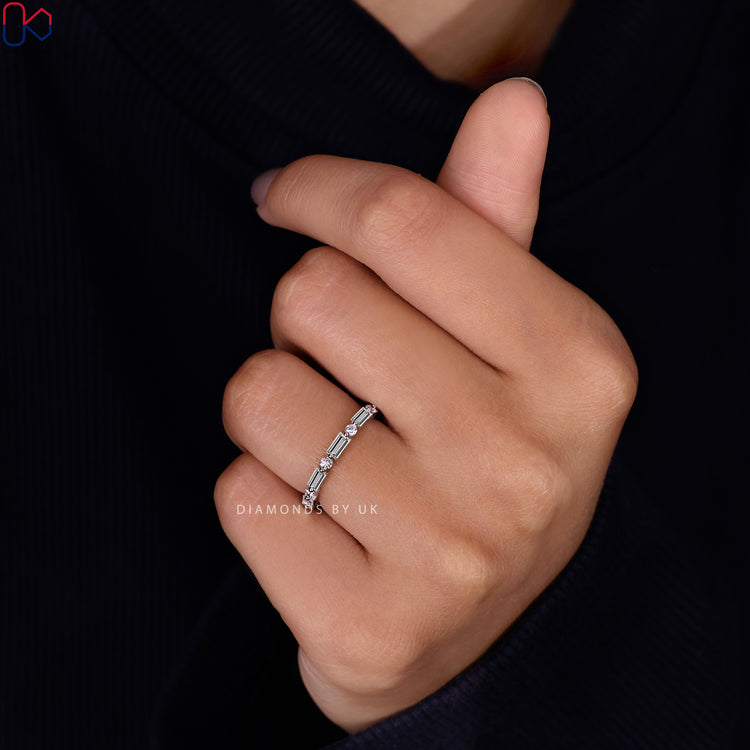 Diamondsbyuk band with exceptional quality and contemporary designs.
