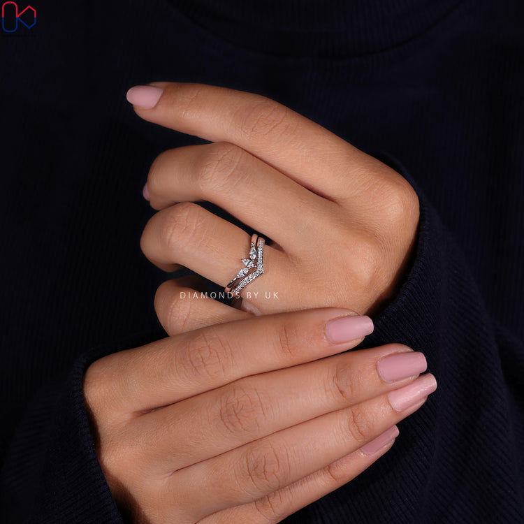 IGI certified wedding band ensuring exceptional quality and brilliance
