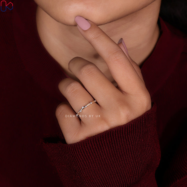 IGI certified diamond band with verified quality and authenticity.
