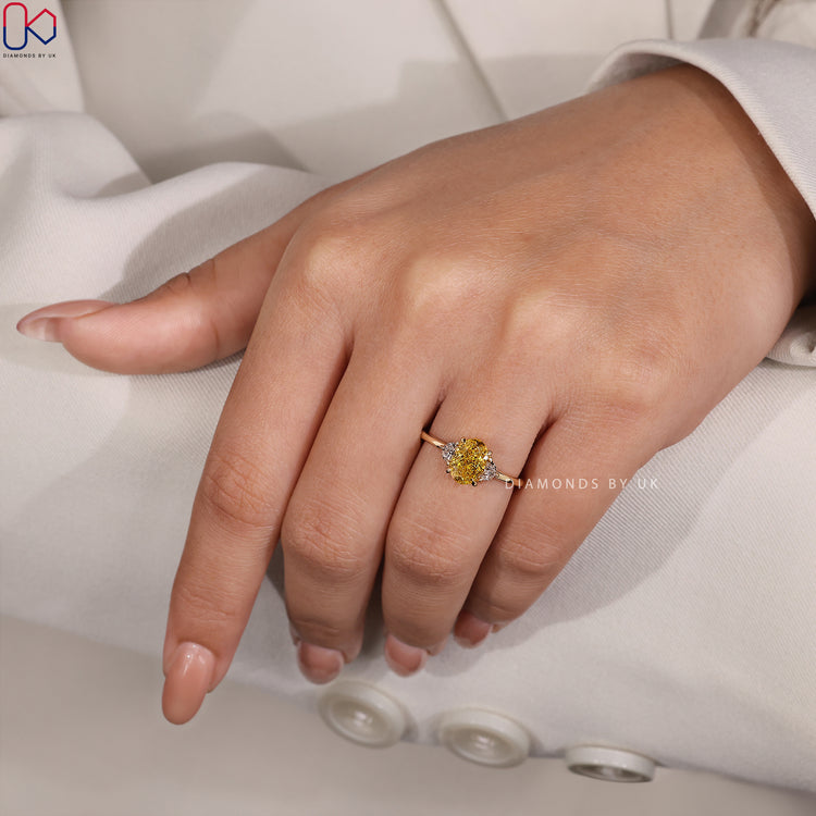 Diamondsbyuk Engagement Ring for your love story.
