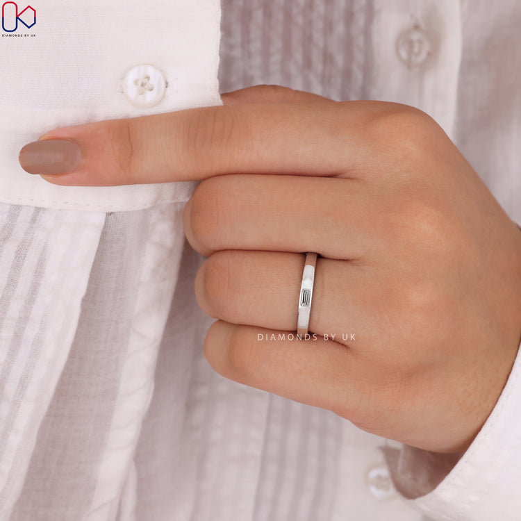 Handmade band created with precision and care by skilled artisans.

