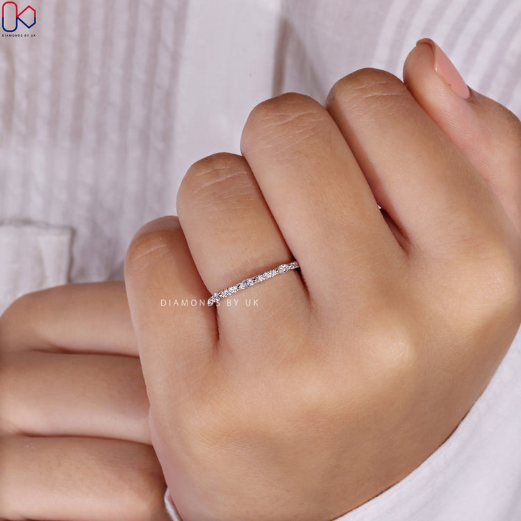 Lab Grown Diamond wedding band combining beauty and sustainability.
