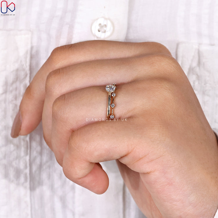 Double claw prong ring securing a dazzling diamond beautifully.
