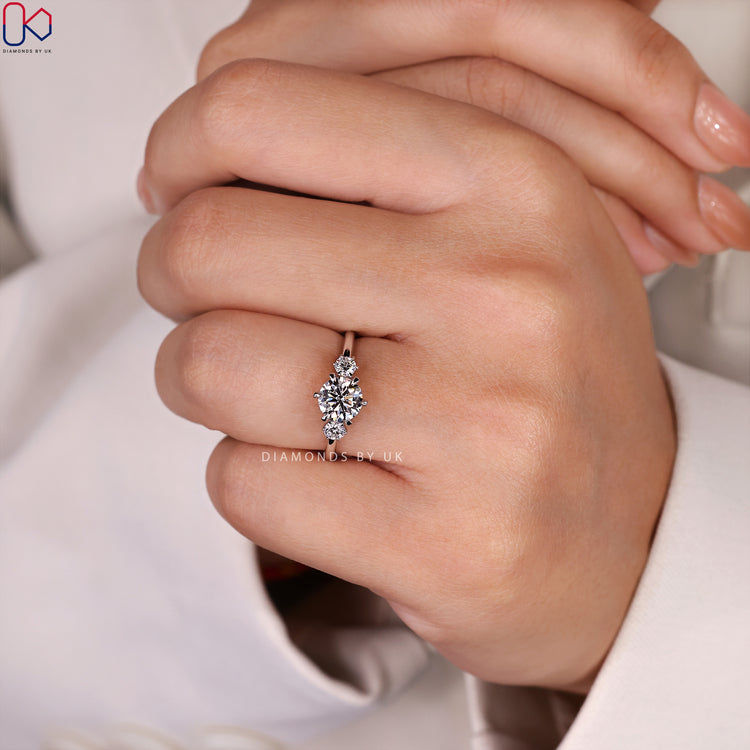 Round Cut Diamond Ring with 6-Prong Setting.
