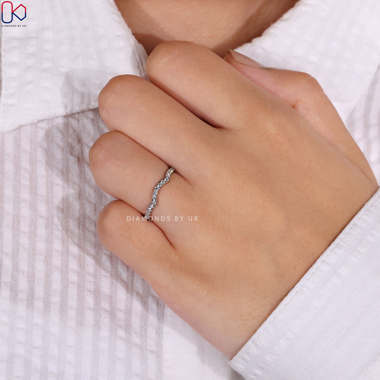 Minimalist wedding band designed for simplicity and understated beauty.
