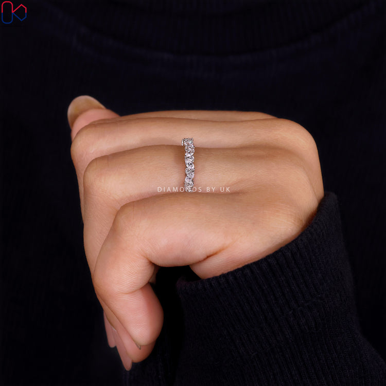 Minimalist wedding band designed for modern style.
