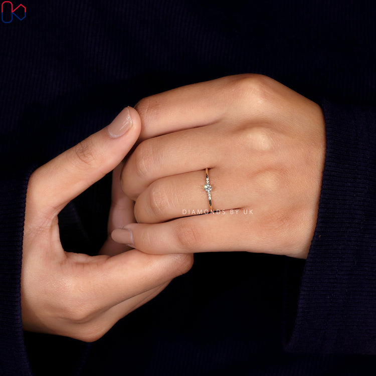 Prong Setting Ring highlighting the brilliance of diamonds.