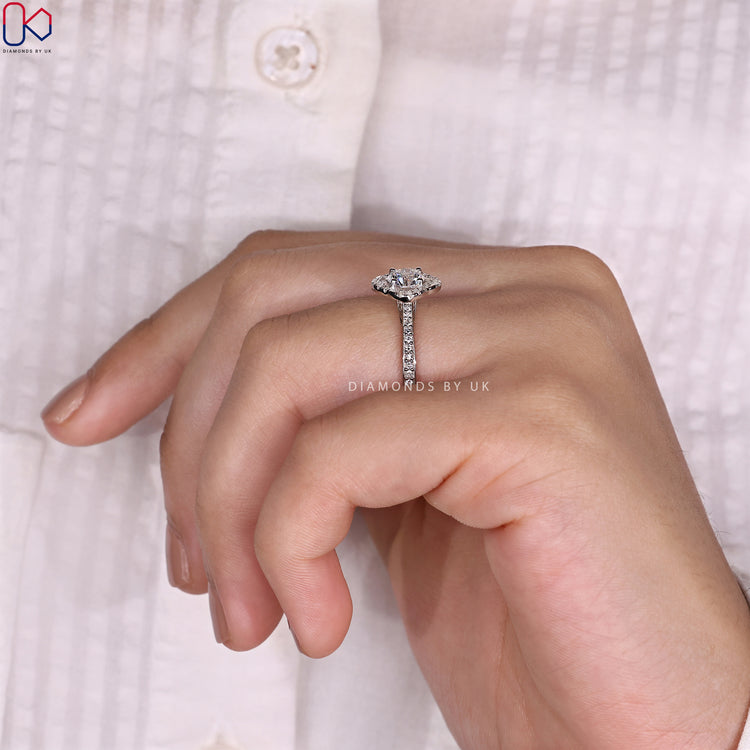 Prong Setting Ring showcasing a secure diamond hold.
