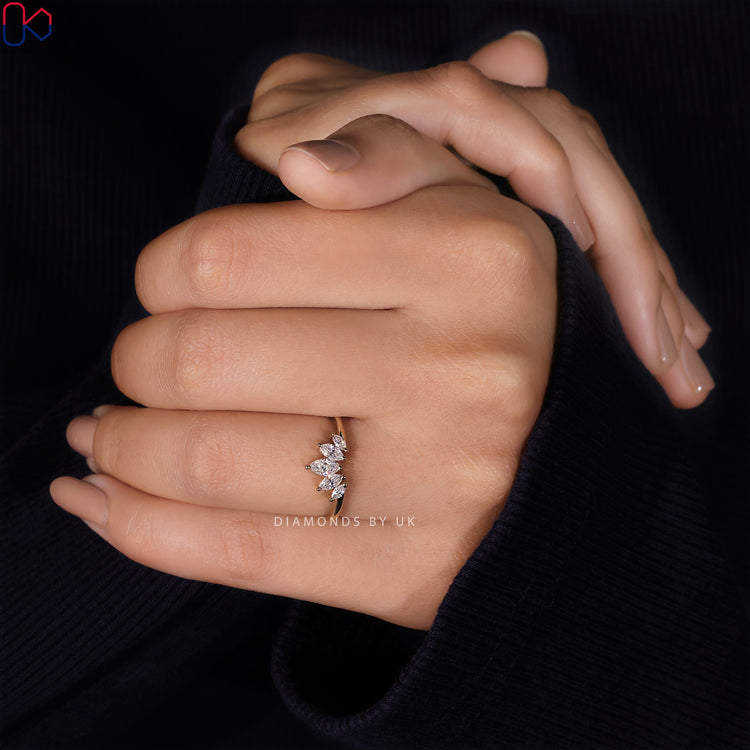 Handmade jewellery crafted to reflect beauty, quality, and individuality.
