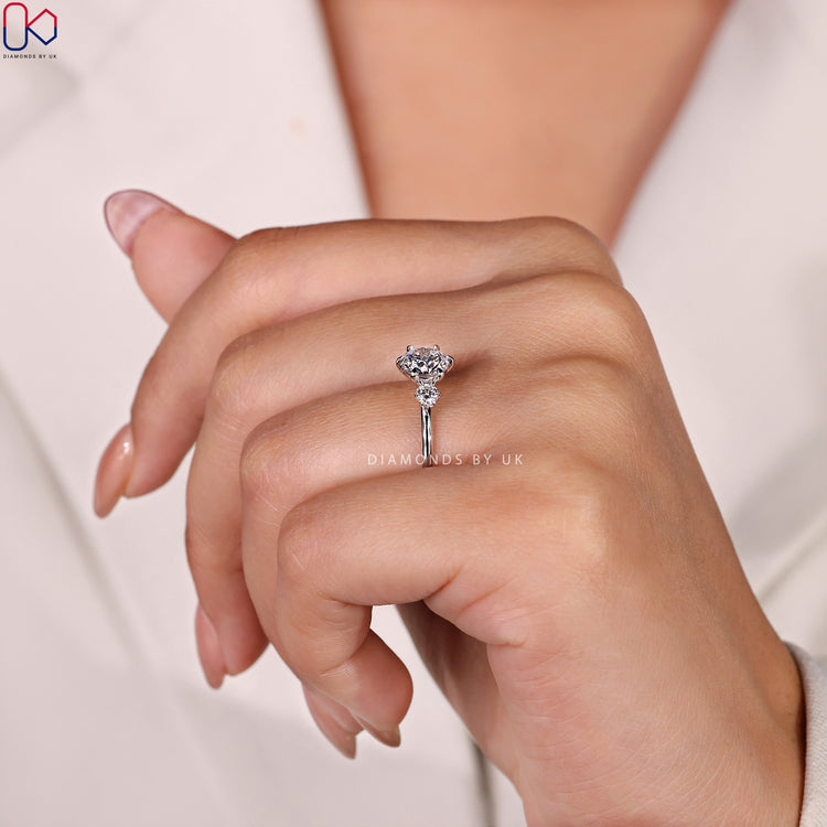 Elegant Three Stone Engagement Ring.
