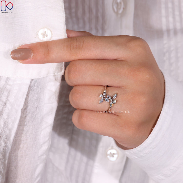 Marquise and Round Diamond Ring in White Gold.
