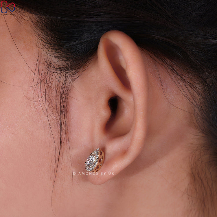 Handmade jewellery with stunning diamond accents.

