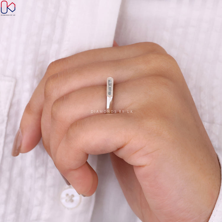 Diamondsbyuk band with exceptional craftsmanship and timeless elegance.