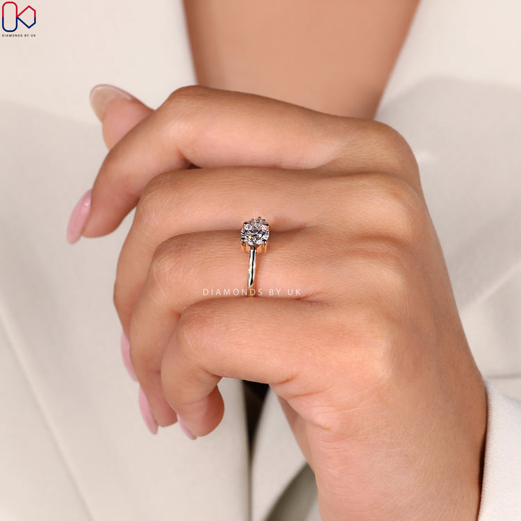 Prong Setting Ring securing the diamond beautifully.
