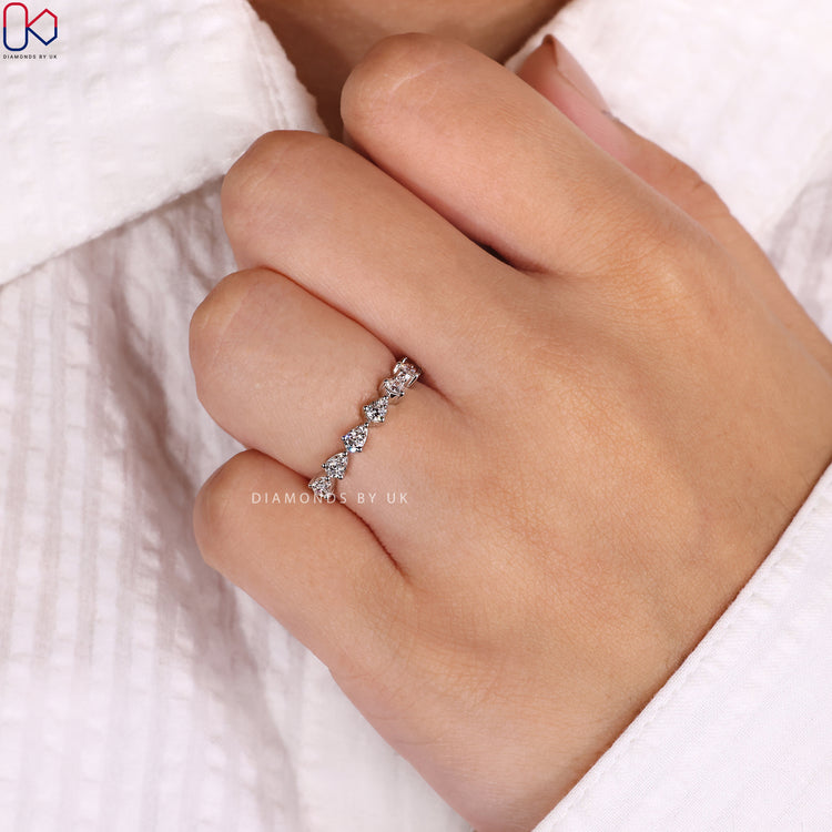 White gold diamond wedding band with a sleek and luxurious finish.