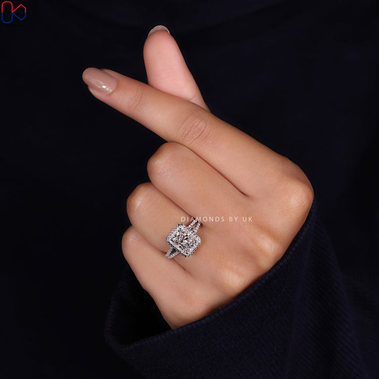 Lab Grown Diamond radiant cut diamond ring for an ethical choice.