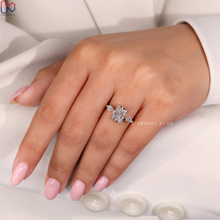 IGI certified diamond for trusted quality.
