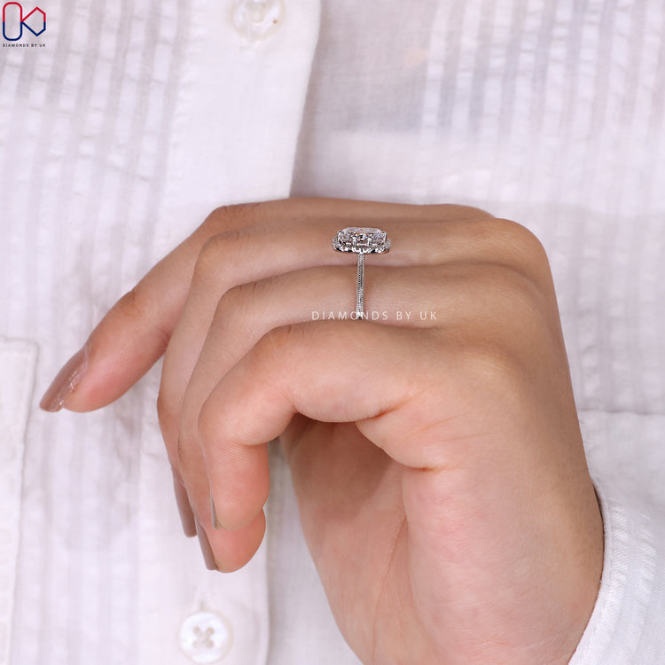 Elegant white gold ring with a sparkling diamond.
