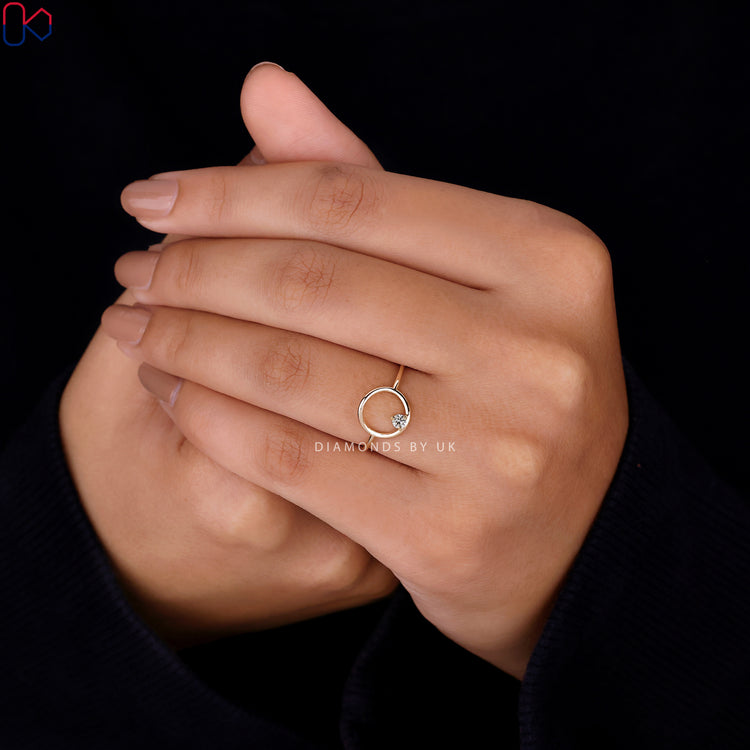 Prong Setting Ring featuring brilliant diamond clarity.