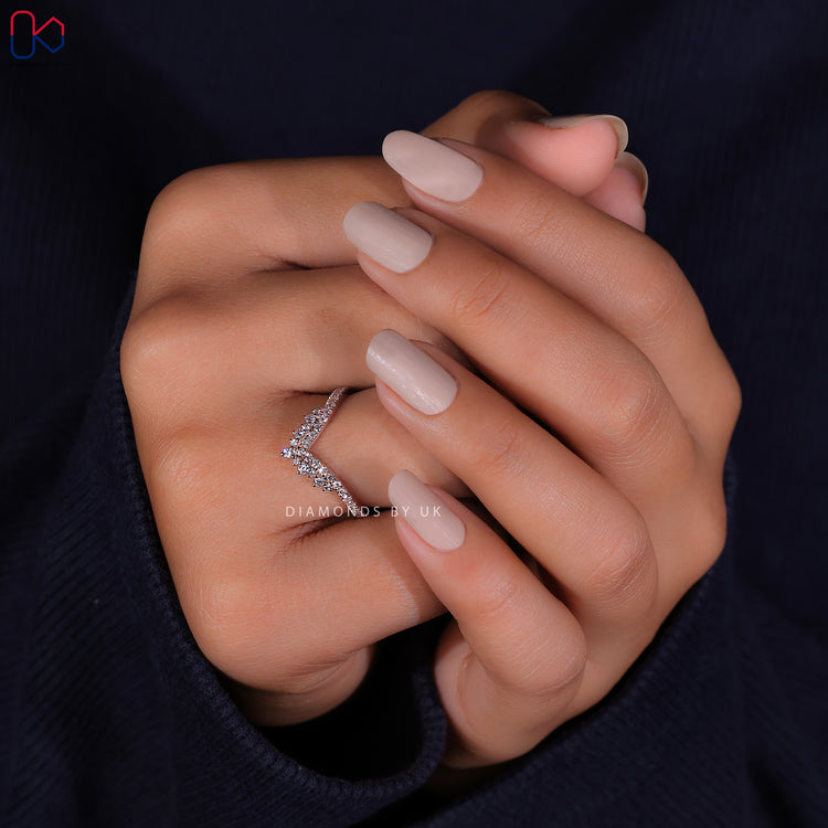 Handmade jewellery with fine craftsmanship and timeless appeal.
