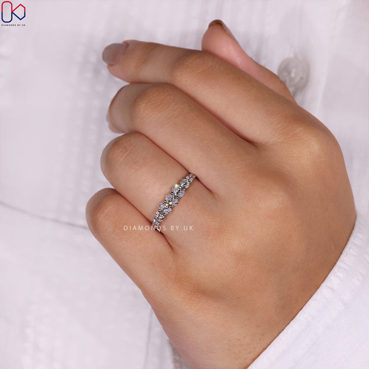 IGI certified wedding band guaranteeing premium quality and authenticity.