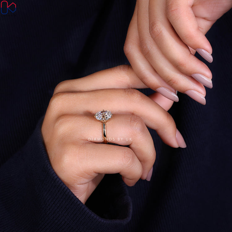 Tulip Setting Ring with delicate petal-inspired design.
