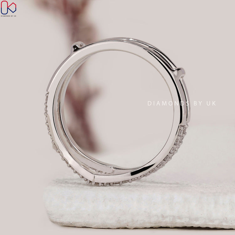 Wrap guard wedding band that frames your ring with clean, handcrafted symmetry.
