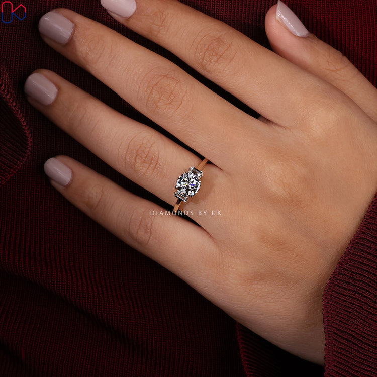 Customize ring with handmade jewellery.
