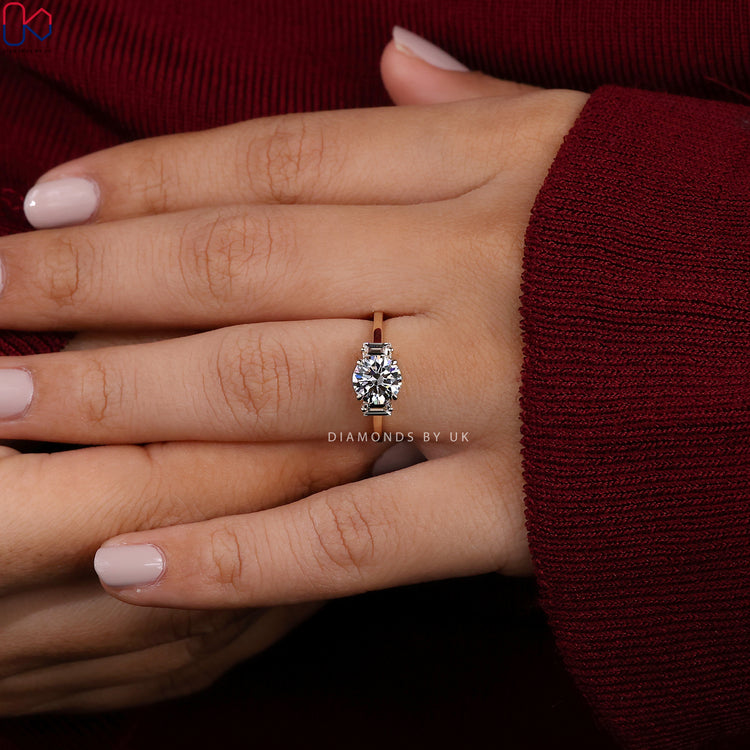 4 claw prong setting and yellow gold diamond ring.
