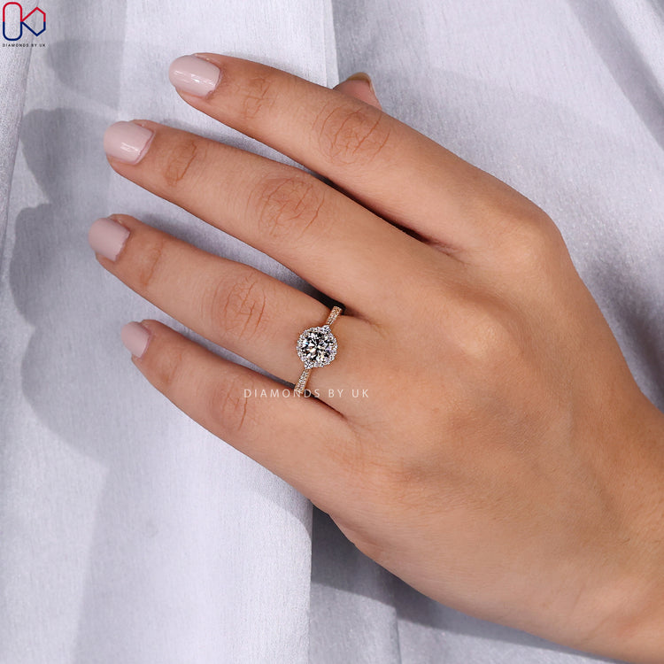 Exquisite Diamondsbyuk engagement ring designed to impress.
