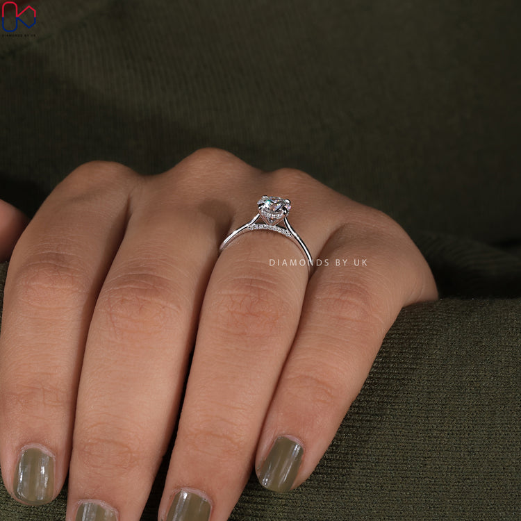 Diamondsbyuk engagement ring, a symbol of quality and elegance.
