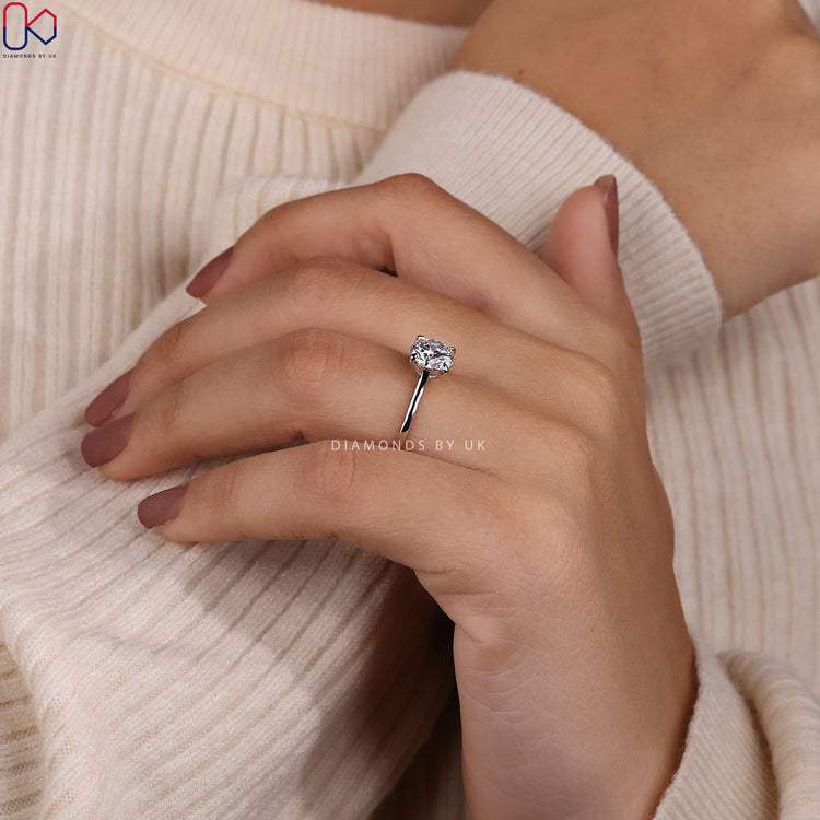 Customise your ring to create the perfect engagement piece.
