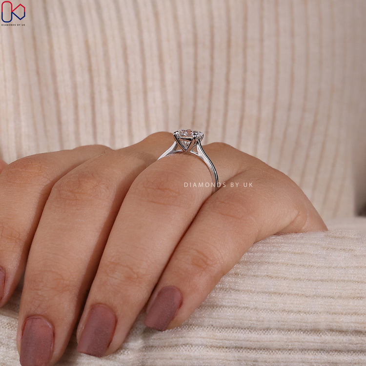 Handmade jewellery showcasing fine craftsmanship and exquisite design.
