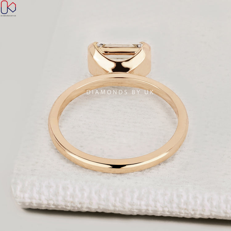 Lab grown emerald cut diamond ring handmade
