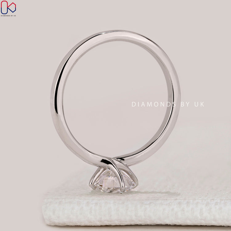 IGI Certified round cut diamond solitaire ring.