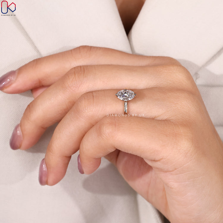 Handmade IGI Certified oval cut diamond ring.