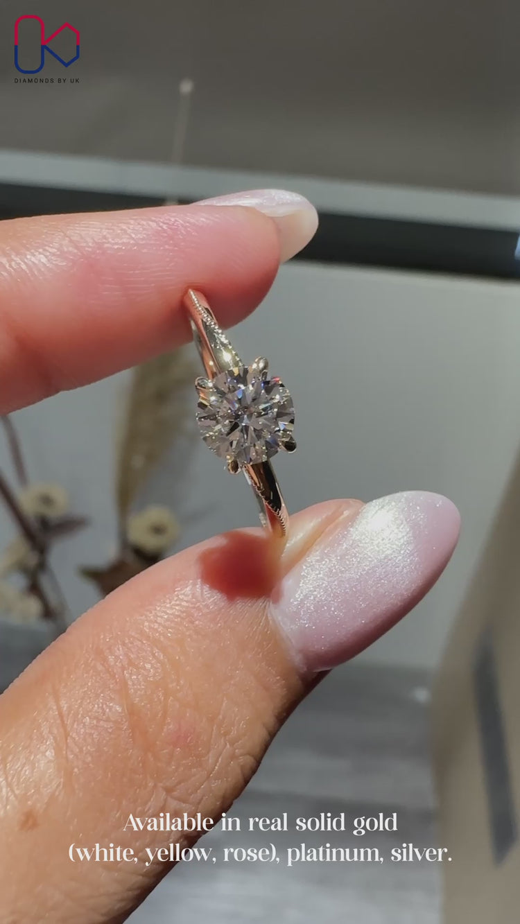 Handmade IGI Certified round cut diamond ring
