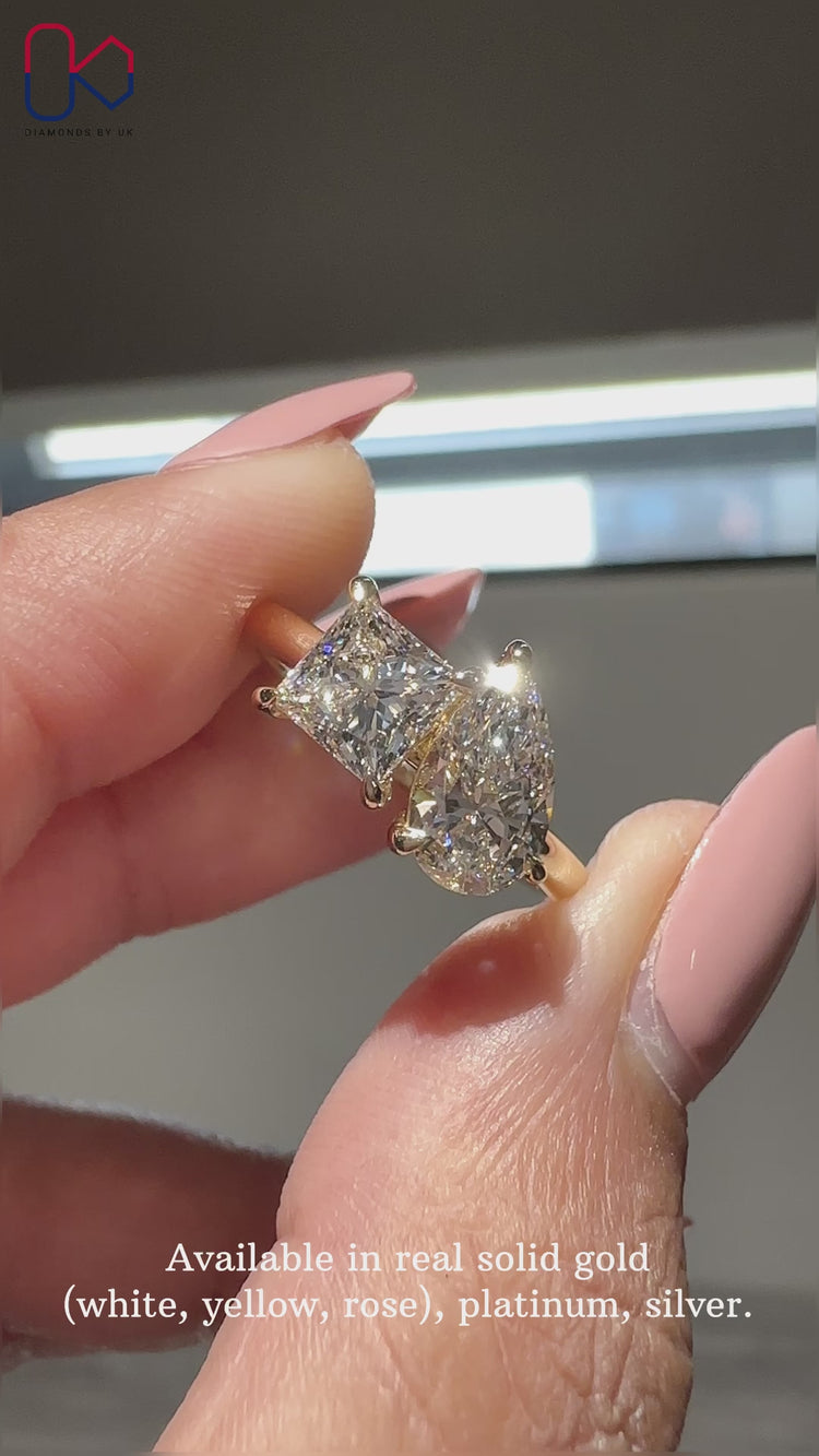 2 Stone Engagement Ring in Yellow Gold.
