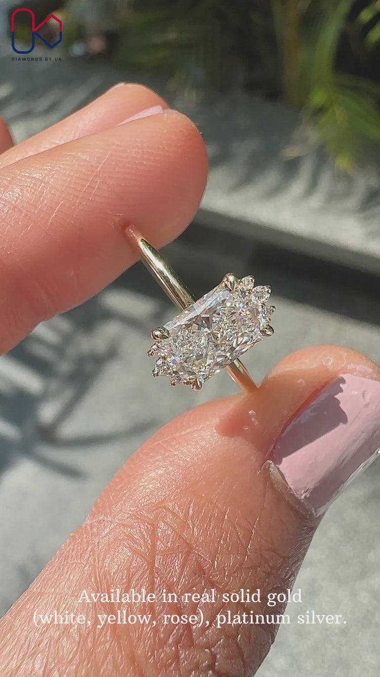 Cluster ring design with yellow gold and Lab Grown Diamonds.
