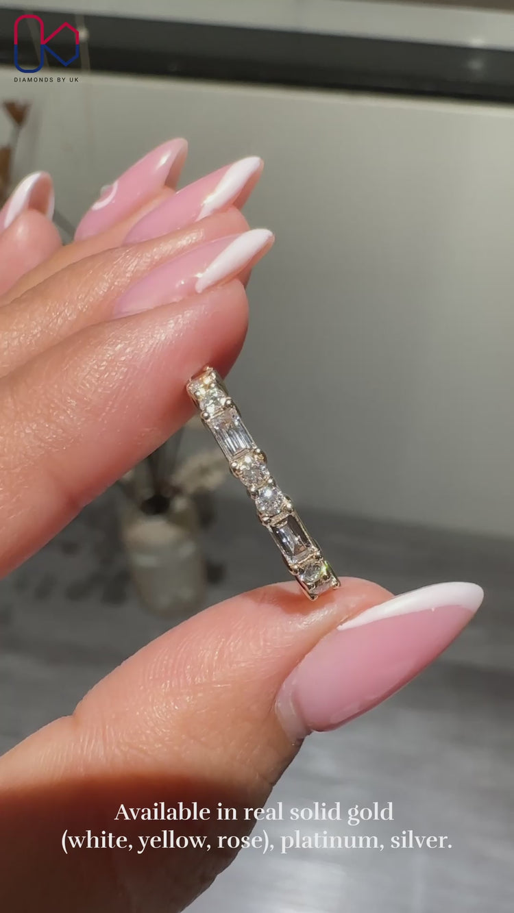 Round diamond band designed for elegance and sparkle.
