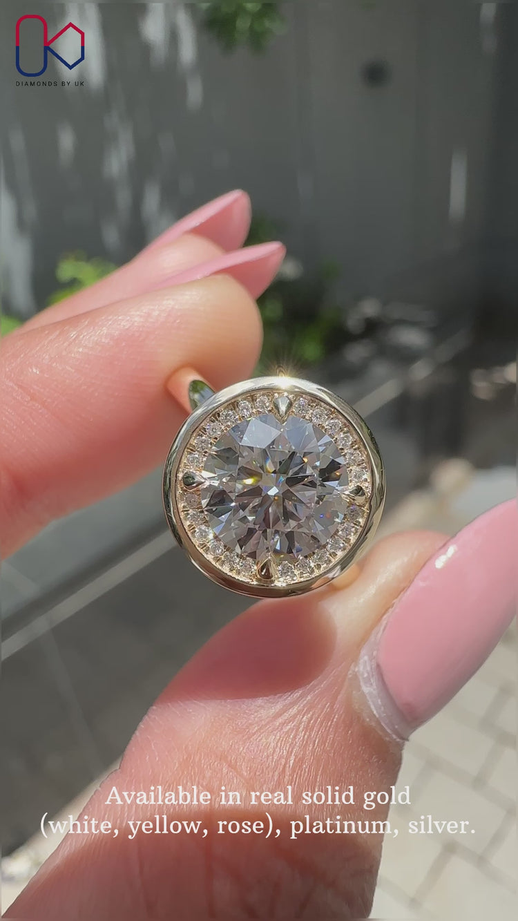 Round cut diamond ring with brilliant sparkle.
