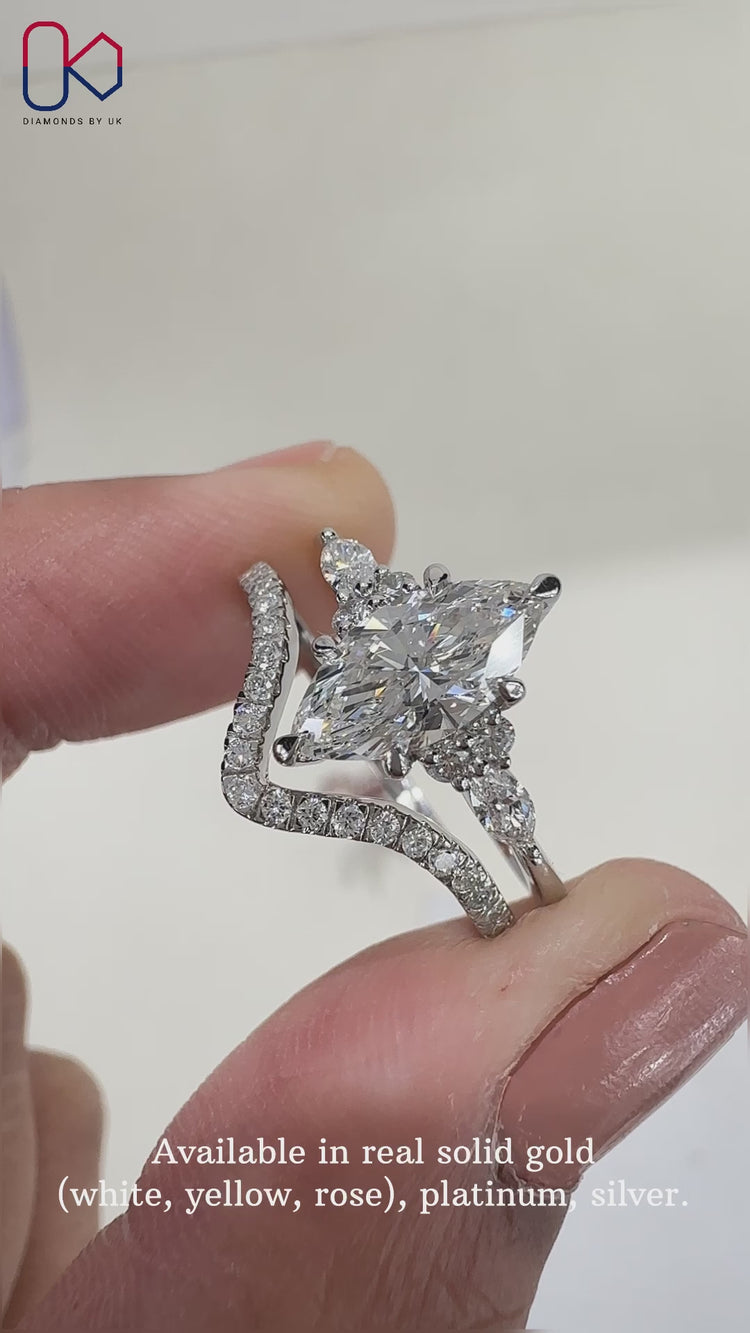 Elegant marquise cut ring with a timeless appeal.
