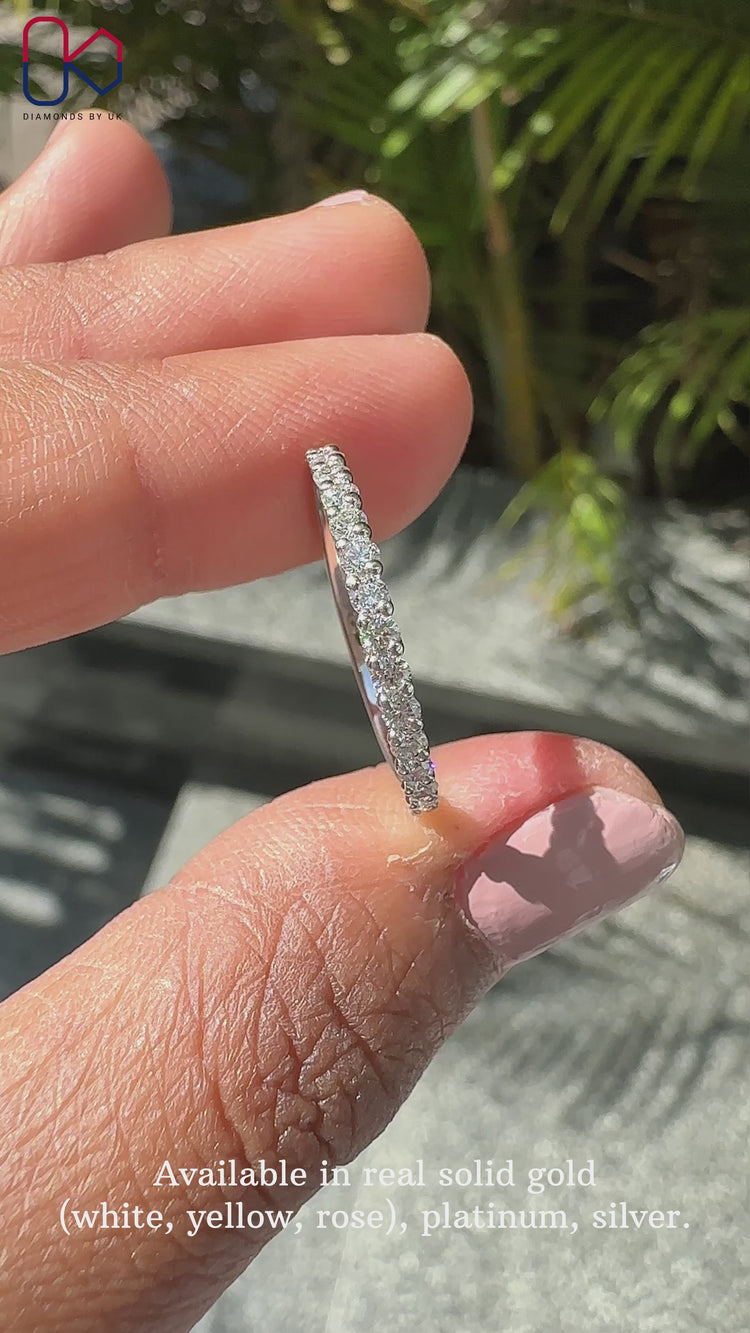 Round diamond wedding band for a classic and elegant look.
