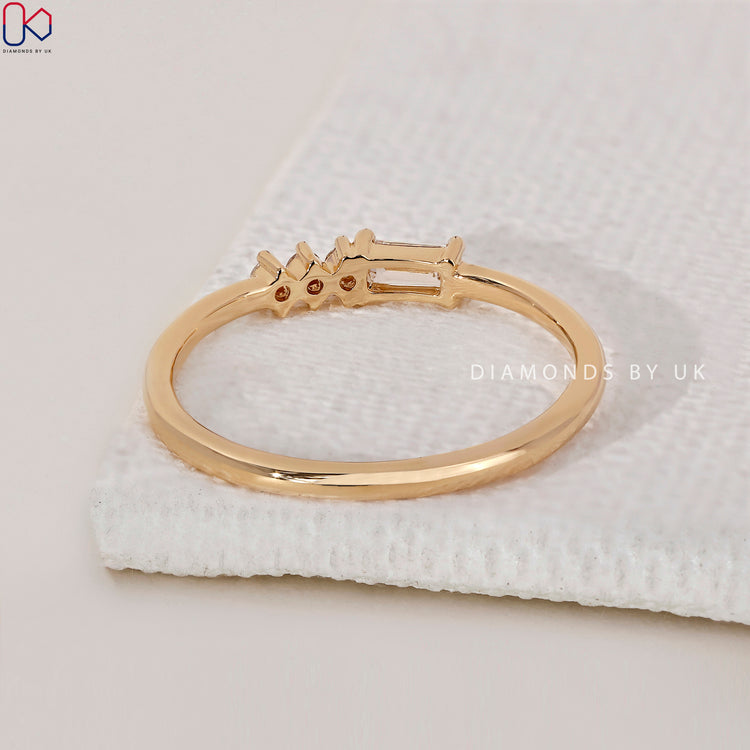 Handmade jewellery featuring a beautifully crafted unique wedding band
