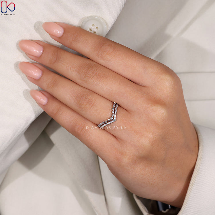 Round diamond band with double row stackable design.
