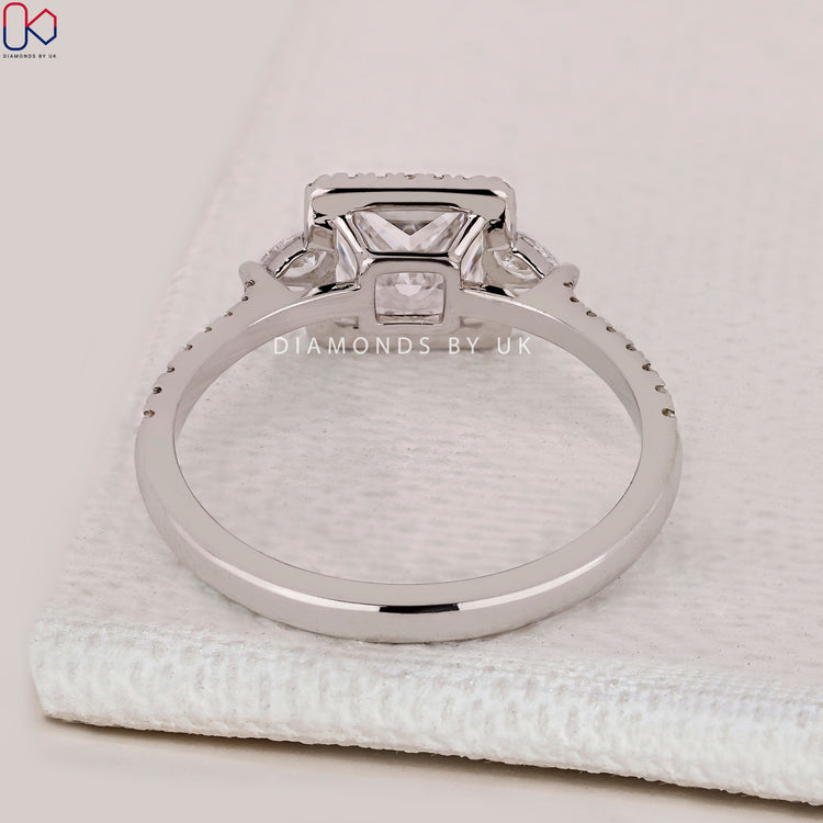 IGI Certified princess cut diamond ring design.
