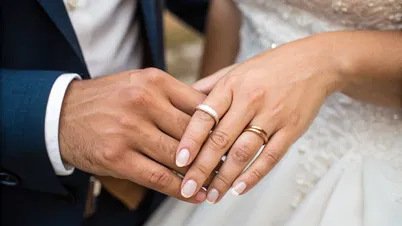 Which Hand You Wear Wedding Ring: Tradition and Choice