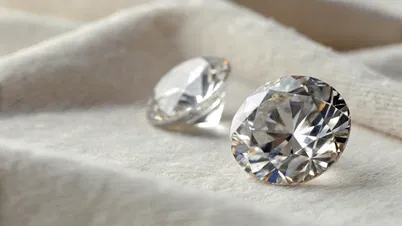 What is VVS Clarity in Diamonds: A Comprehensive Guide to Understanding the Diamond Clarity Spectrum What is VVS Clarity in Diamonds: A Comprehensive Guide to Understanding the Diamond Clarity Spectrum