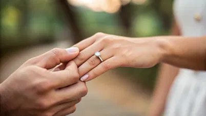 What Finger Do People Wear Promise Rings On? Understanding the Tradition and Modern Practices